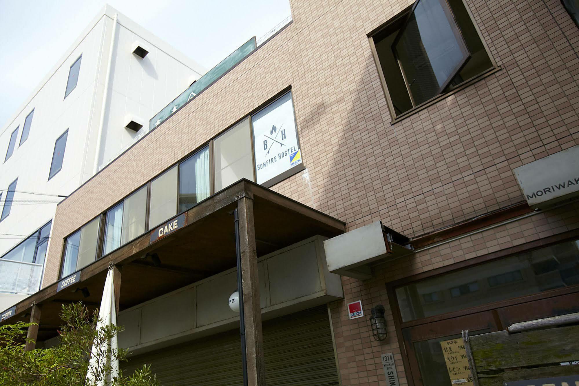 Bonfire Hostel Ōsaka Exterior foto
